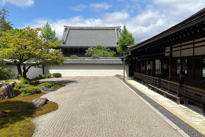 kyoto-silver-pavilion-private-4-hour-guided-tour
