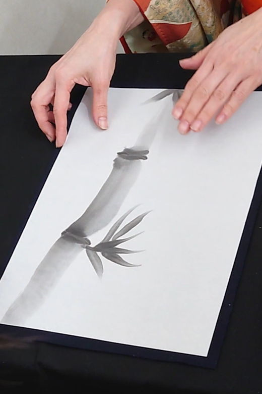 kyoto-sumi-ink-and-brush-calligraphy-experience