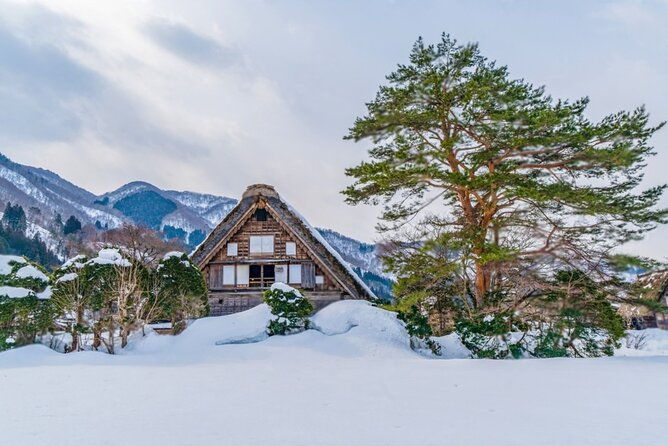 kyoto-to-gokayama-shirakawago-day-tour