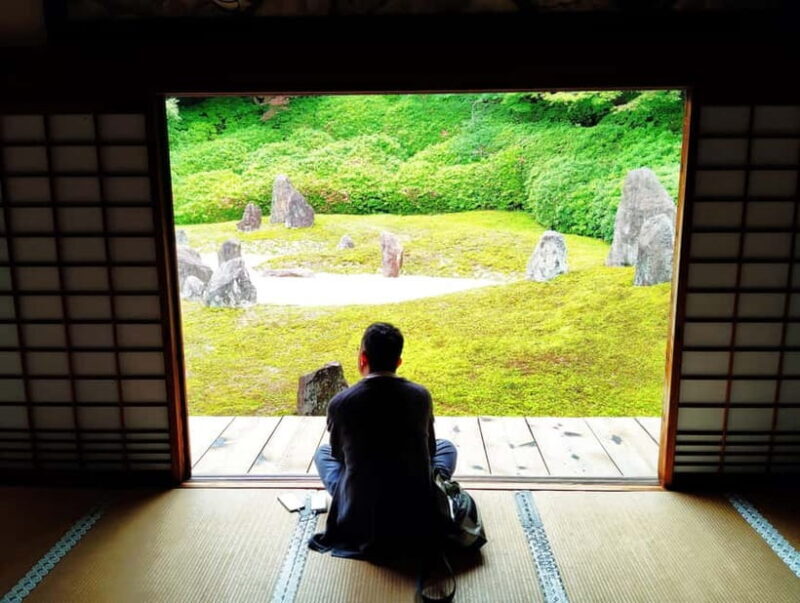 Kyoto: Tofuku-ji Temple and Komyo-in Guided Walking Tour - Pricing and Value