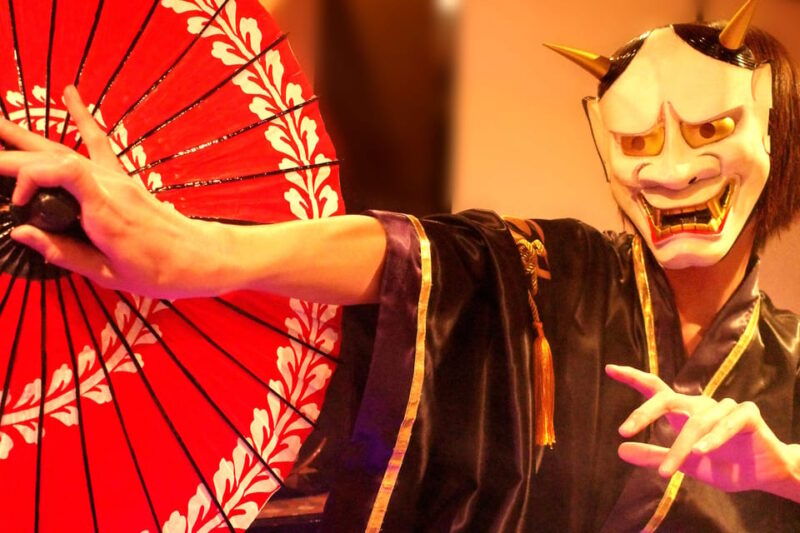 kyoto-traditional-japanese-magic-show-matcha-experience