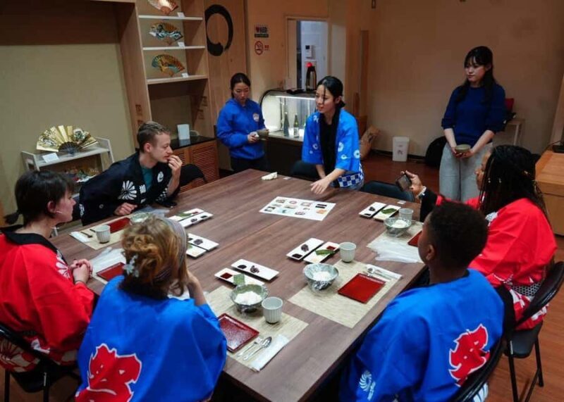 Kyoto: Traditional Mochi Pounding Experience with Tasting - Key Points