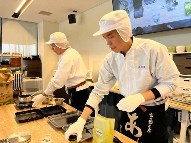 Kyoto: Uji matcha Candy-Making Workshop at Iwai Seika - An In-Depth Look at the Uji Matcha Candy Workshop