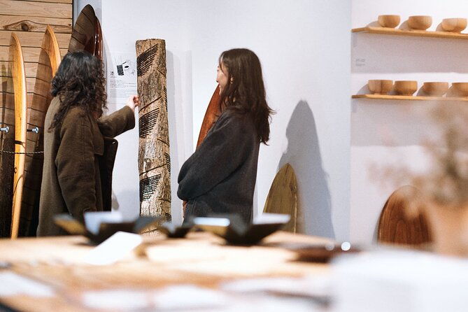 kyoto-urushi-lacquer-factory-tour-and-chopstick-making-experience