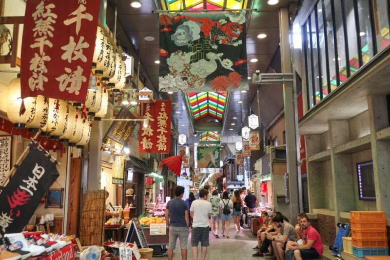 kyoto-walking-tour-in-gion-with-breakfast-at-nishiki-market
