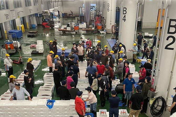 kyoto-wholesale-fish-market-walking-tour-2