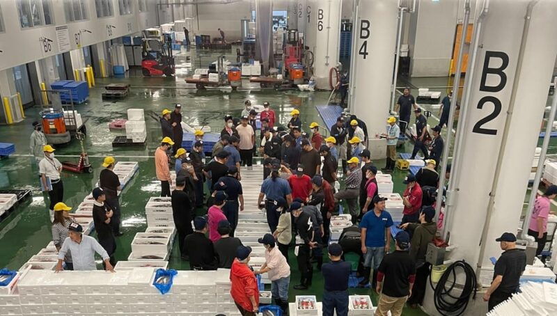 kyoto-wholesale-fish-market-walking-tour