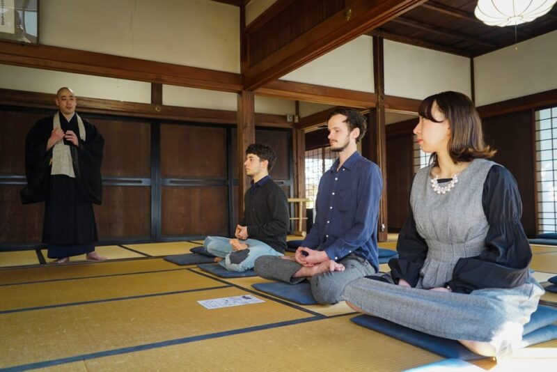 kyoto-zen-meditation-and-garden-tour-at-a-temple-with-lunch