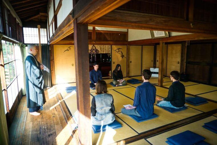 kyoto-zen-meditation-and-garden-tour-at-a-temple-with-lunch