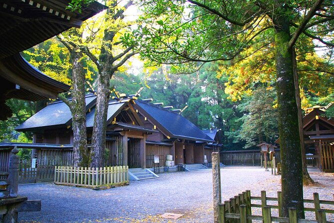 kyushu-day-trip-to-takachiho-gorge-and-shrines-from-fukuoka