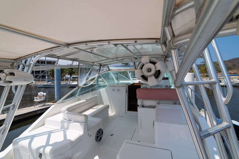 La Crucecita: Private Yacht Cruise in Huatulco with Drinks - Who Will Love This Experience?