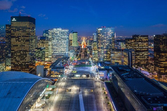 la-defense-private-transfer-to-airport-or-central-paris