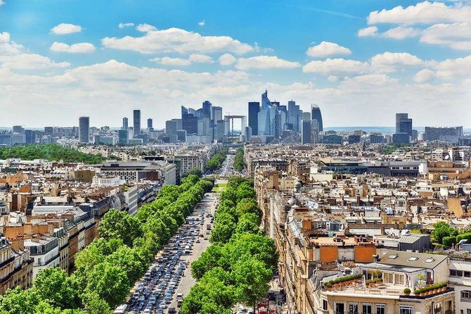 la-defense-private-transfer-to-airport-or-central-paris