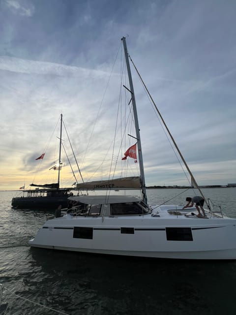 la-flotte-en-re-2-hrs-evening-catamaran-cruise