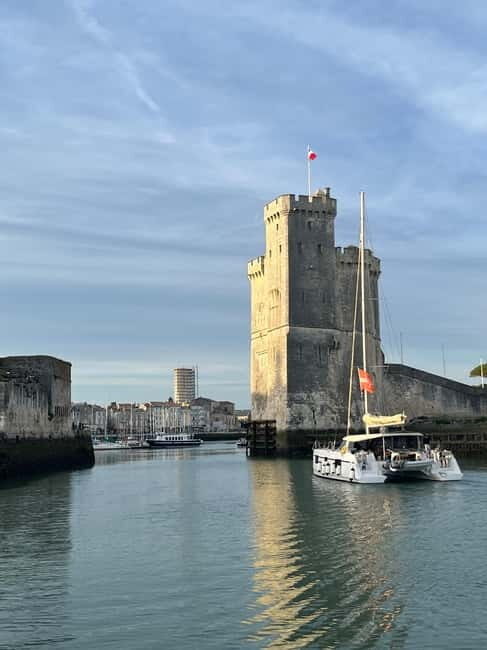 La Flotte en Ré - 5H30 Sailing Catamaran Long Cruise - Who Will Love This Cruise?