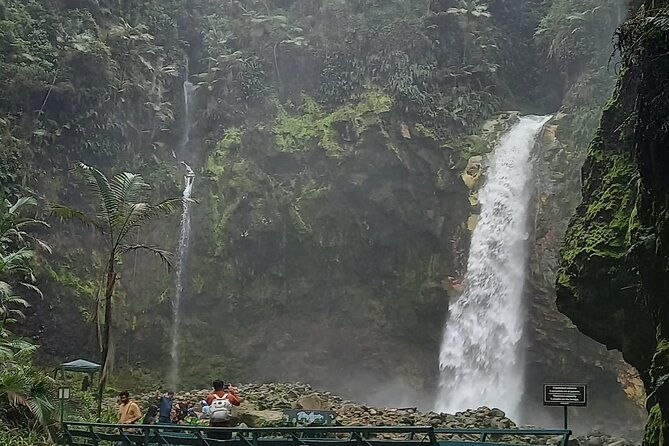 la-fortuna-arenal-hotels-to-sjo-airport-private-transfer-one-way