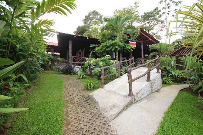 la-fortuna-waterfall-park-farm-to-table-lunch