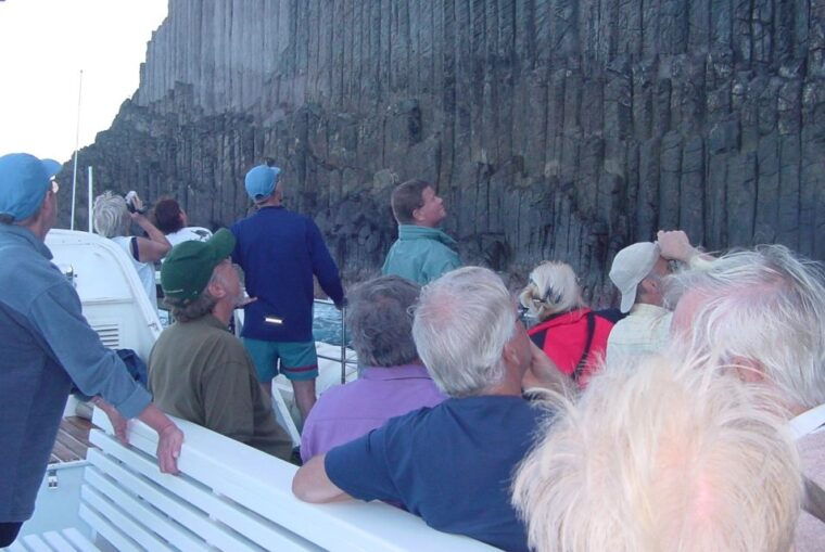 la-gomera-whale-watching-tour-on-an-vintage-boat