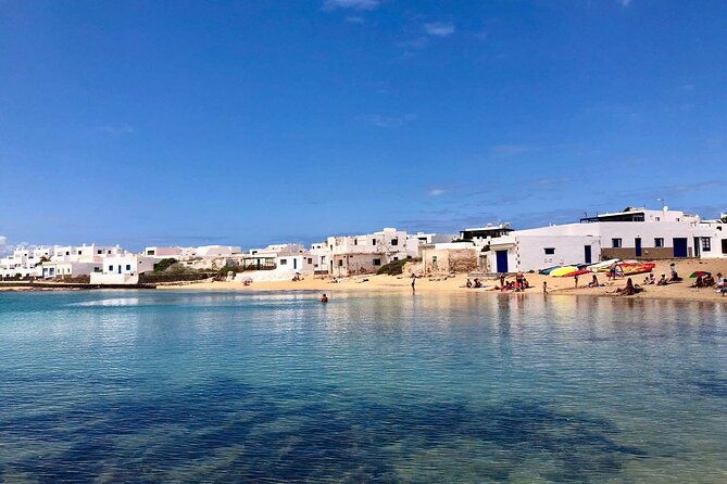 la-graciosa-island-tour-for-cruise-passengers-from-lanzarote