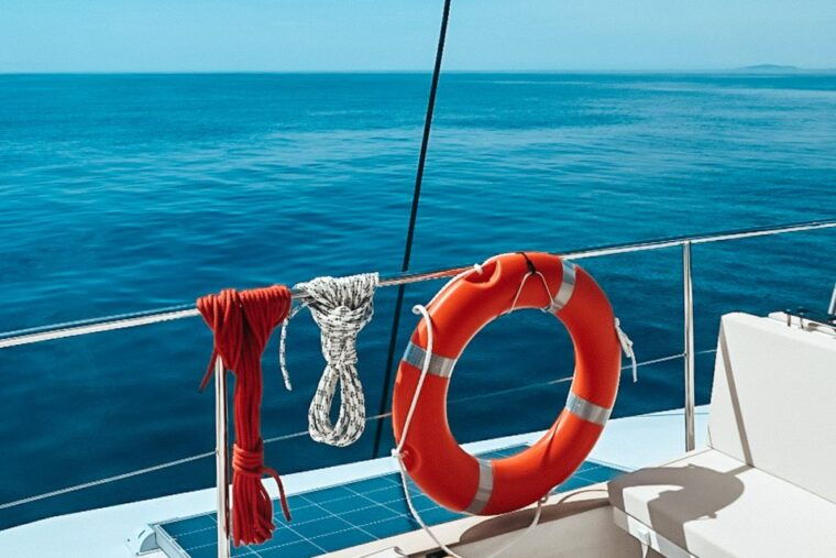 la-grande-motte-le-grau-du-roi-bay-catamaran-cruise