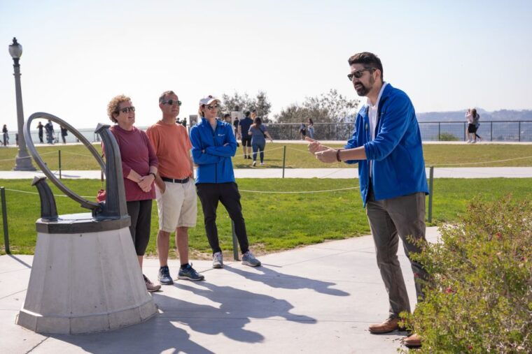 la-griffith-observatory-tour-and-planetarium-ticket-option