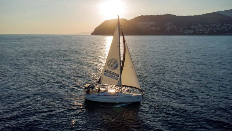 La Herradura-Maro-Nerja: Sailing at Sunset - An In-Depth Look at the Sunset Sailing Experience