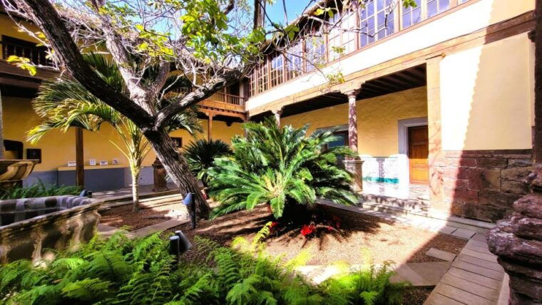 la-laguna-varied-old-town-self-guided-walk