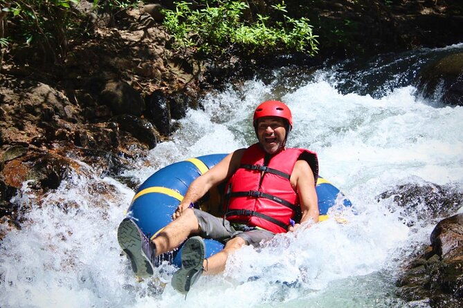 la-leona-waterfall-and-white-river-tubing