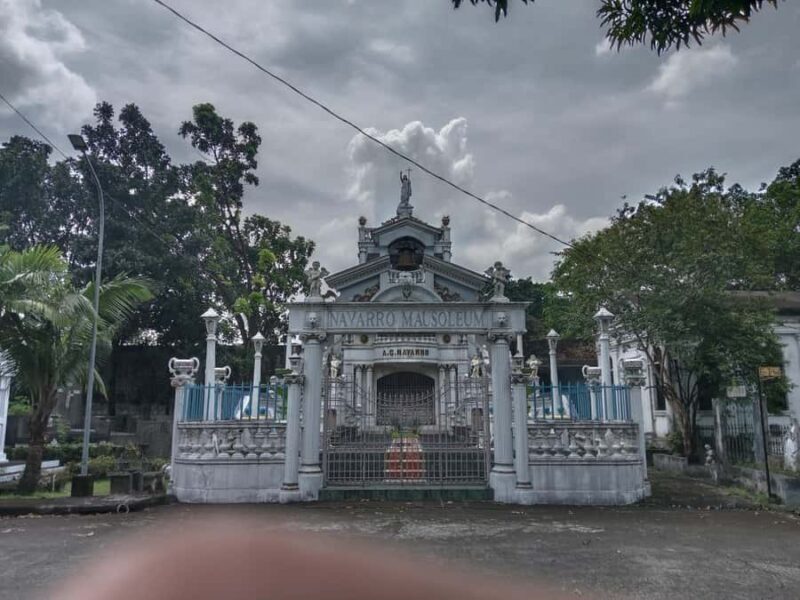 La Loma Catholic Cemetery Walking Tour - FAQ