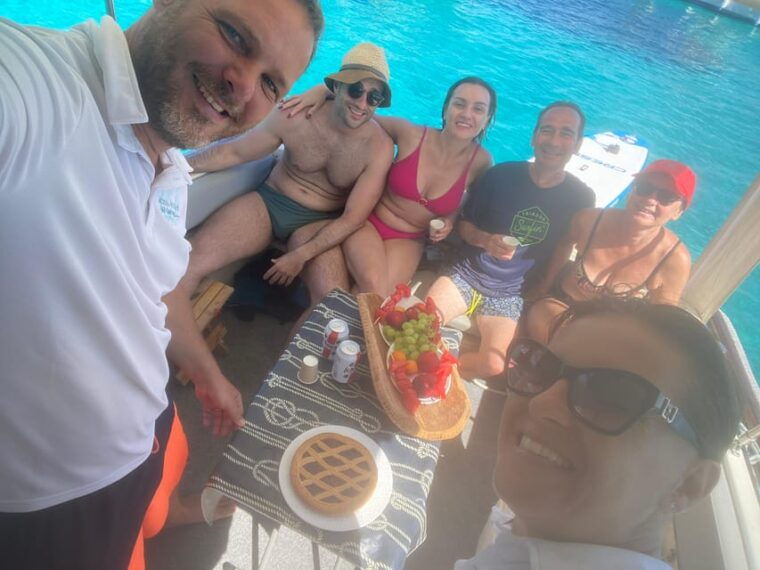 la-maddalena-archipelago-boat-tour-on-board-mitica