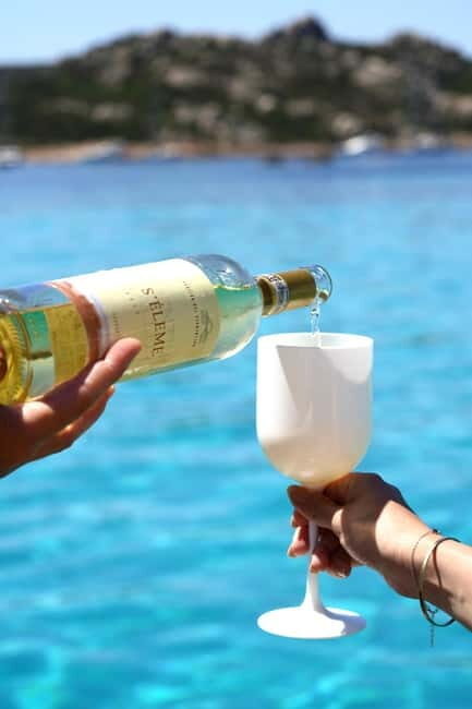 La Maddalena: tour of the islands and lunch aboard the Dolce Vita sailing ship. - Who Would Love This Tour?  