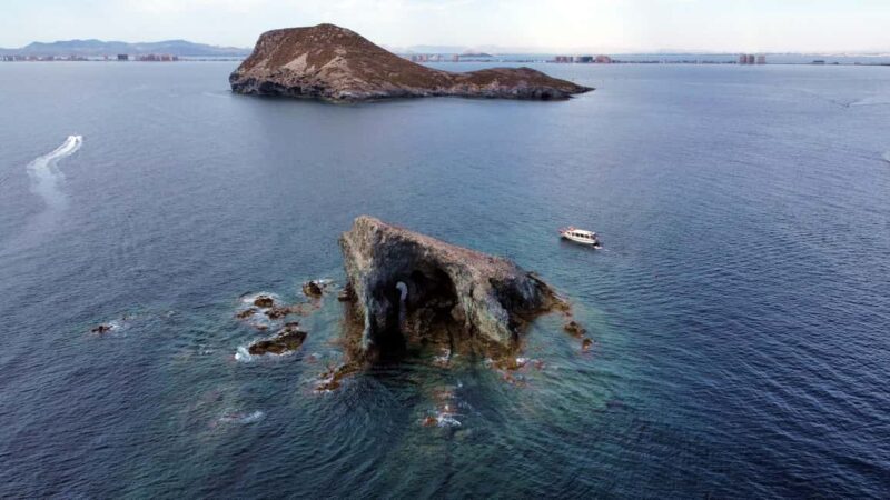 La Manga: Boat trip across two seas to Isla Grosa and Islote Farallón - From calm waters to open sea: what to expect