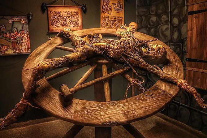la-medieval-torture-museum-ticket-with-audio-guide-and-ghost-hunting