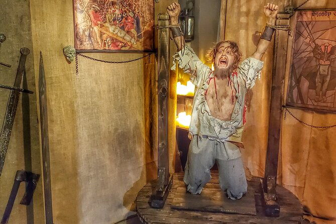 la-medieval-torture-museum-ticket-with-audio-guide-and-ghost-hunting