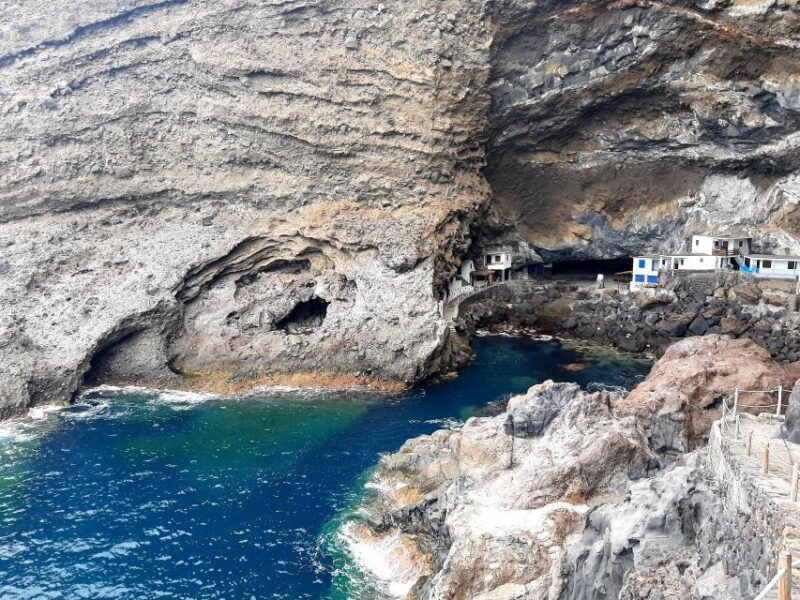 la-palma-beautiful-cave-kayaking-tour