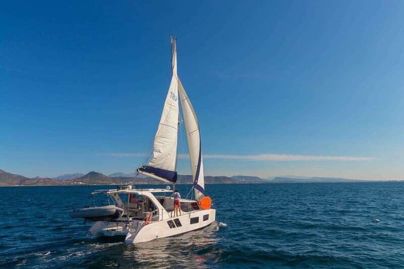La Paz: Private catamaran to sloop with food and beverages included - FAQ
