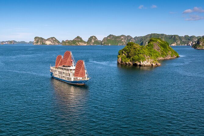 La Pinta Cruise 2 Day Explore Halong and Lan Ha Bay from Hanoi - The Essence of the Cruise Experience