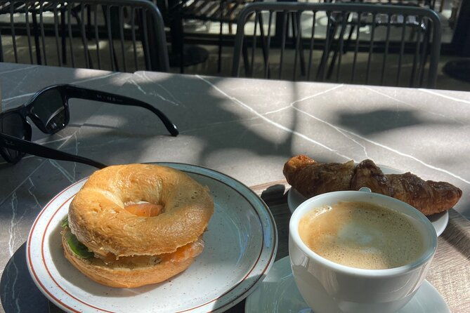 la-roca-village-private-round-trip-transfer