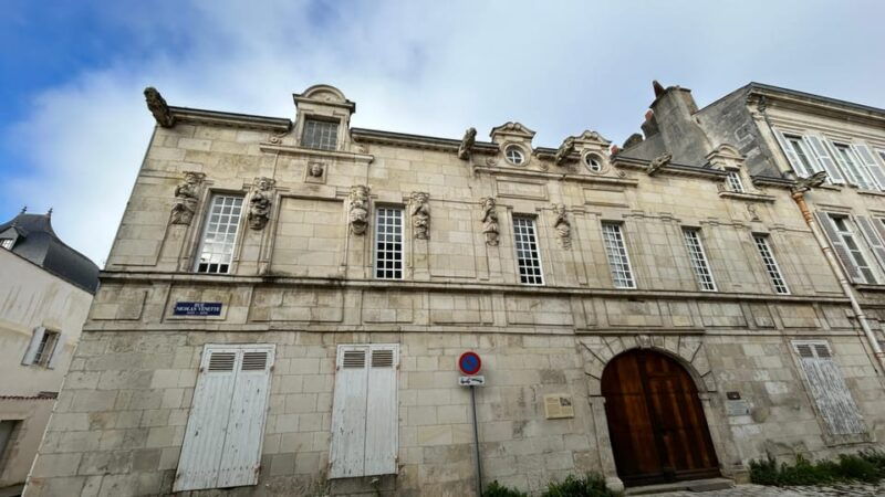 la-rochelle-tour-of-the-city-with-fort-boyard-boat-trip