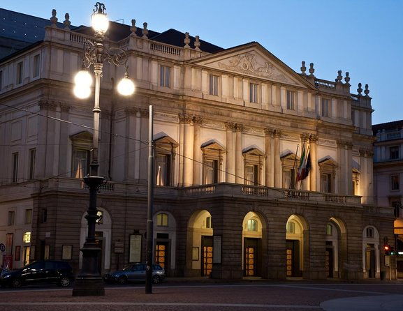la-scala-theatre-and-museum-tour-in-milan-with-private-guide