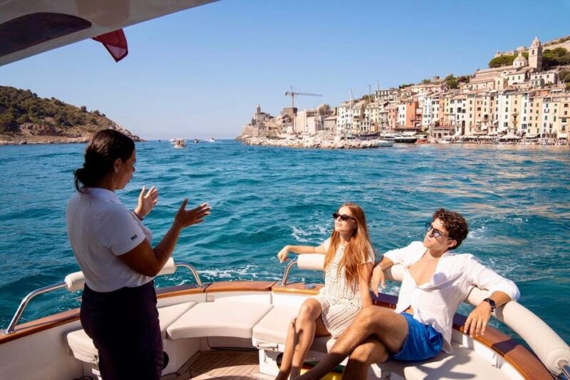 la-spezia-cinque-terre-boat-tour-with-snacks-and-drinks