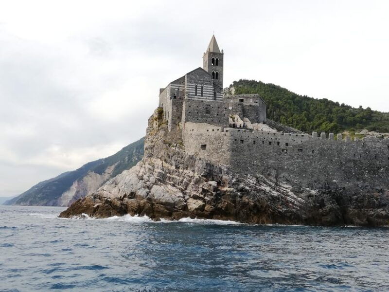 la-spezia-gulf-tour-lerici-palmaria-island-portovenere