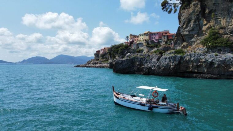 la-spezia-sunset-boat-tour-in-the-gulf-of-poets