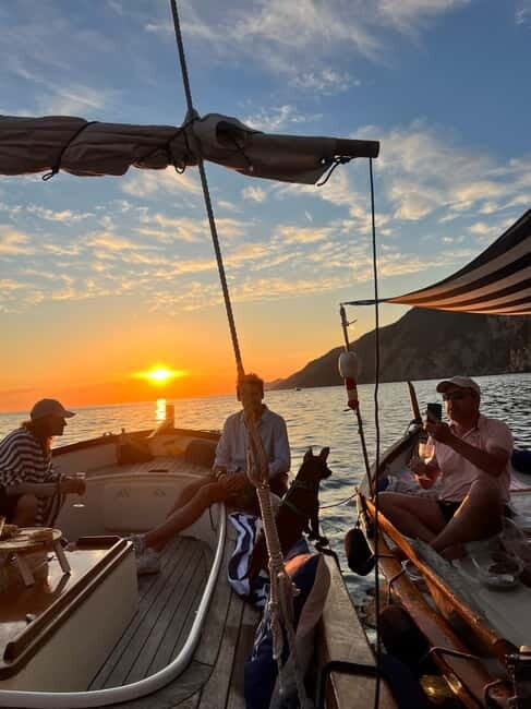 La Spezia: Sunset Boat Tour with Aperitif - Who Will Love This Tour?