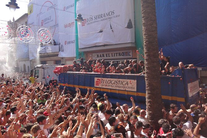 la-tomatina-day-trip-from-barcelona