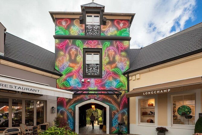 la-vallee-village-parisian-relaxation-shopping-spot-private-tour