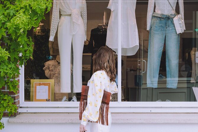 la-vallee-village-shopping-outlet-by-luxury-transport-from-paris-2