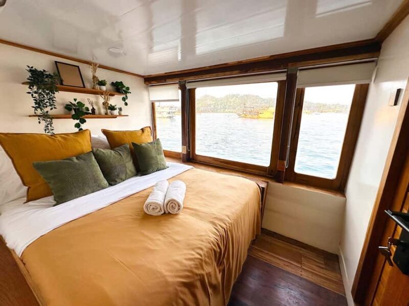 Labuan Bajo: 3-Day Komodo Sailing Tour - Dragons & Snorkel - What Makes This Tour Special