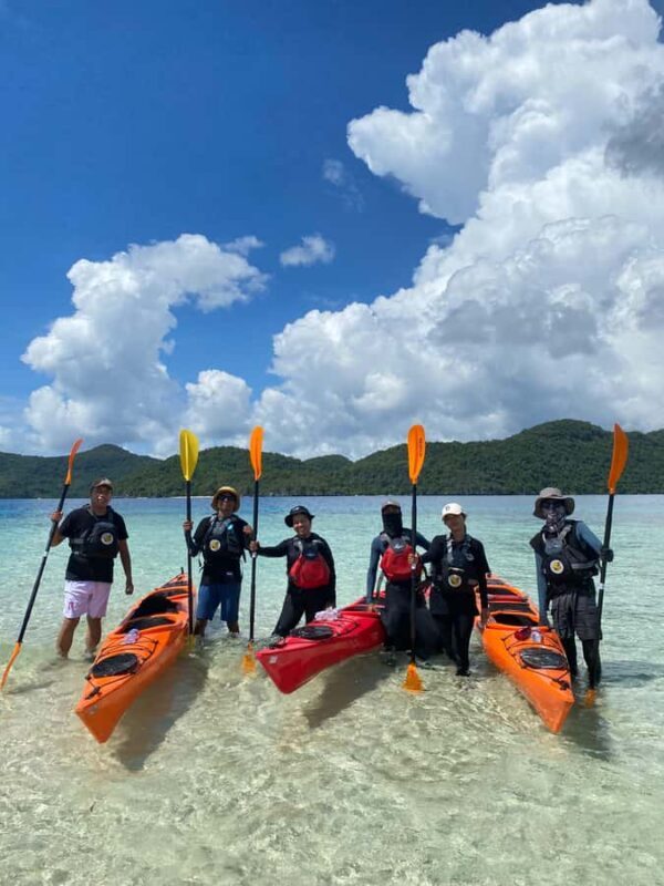 Labuan Bajo: Rangko Cave & Kayaking Experience - Discovering the Charm of Labuan Bajos Coastline