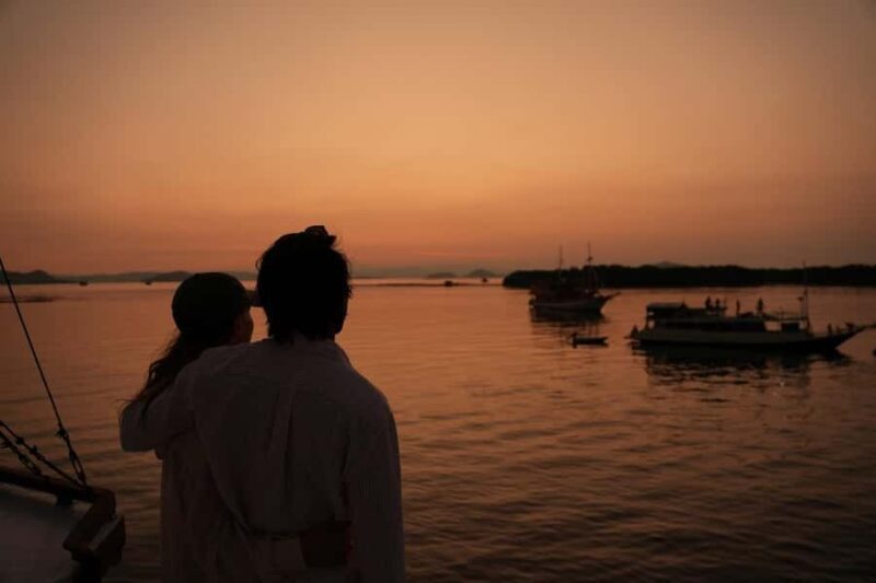 Labuan Bajo: Romantic Komodo Island Hopping for Couples - Key Points